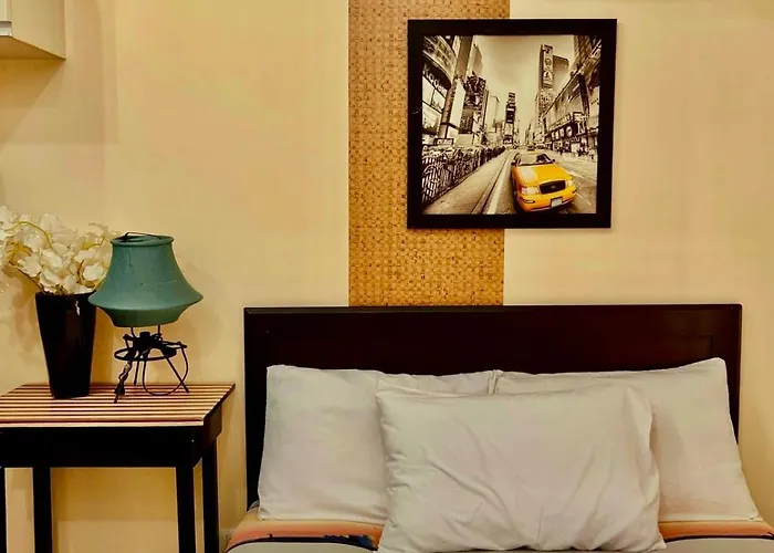 Cozy In Bgc Apartment Manila