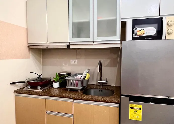 Cozy In Bgc Apartment Manila